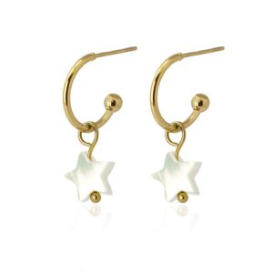 Pendientes de aro pequeños con colgante de nácar. Dorados con estrella