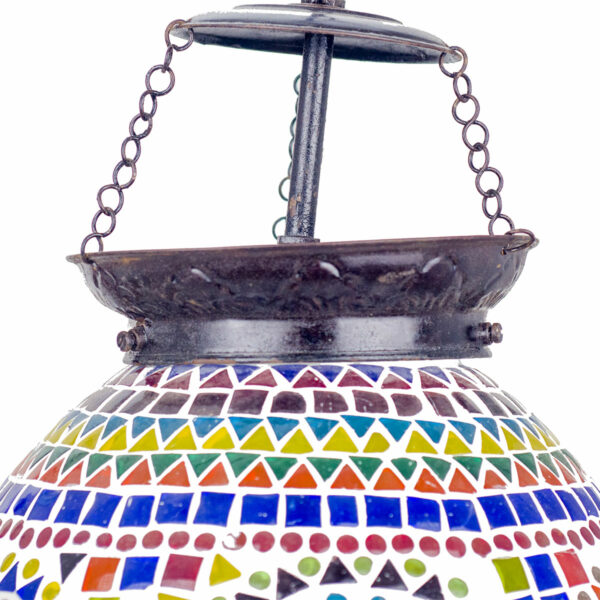 Lámpara de techo globo mosaico vidrios multicolor. Vista detalle superior