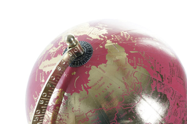 Globo terráqueo con trípode metálico. Detalle del globo rosa