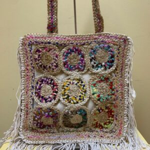 Bolso cuadrado de yute y algodón multicolor con flecos
