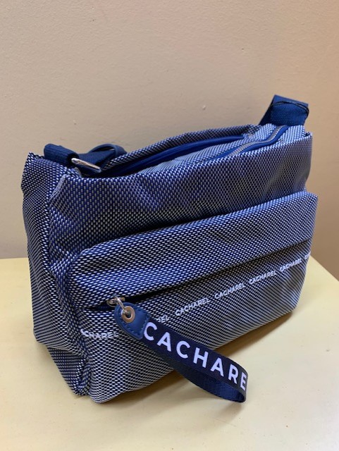 Bolso contenedor en nylon bicolor de 5 apartados Cacharel. azul