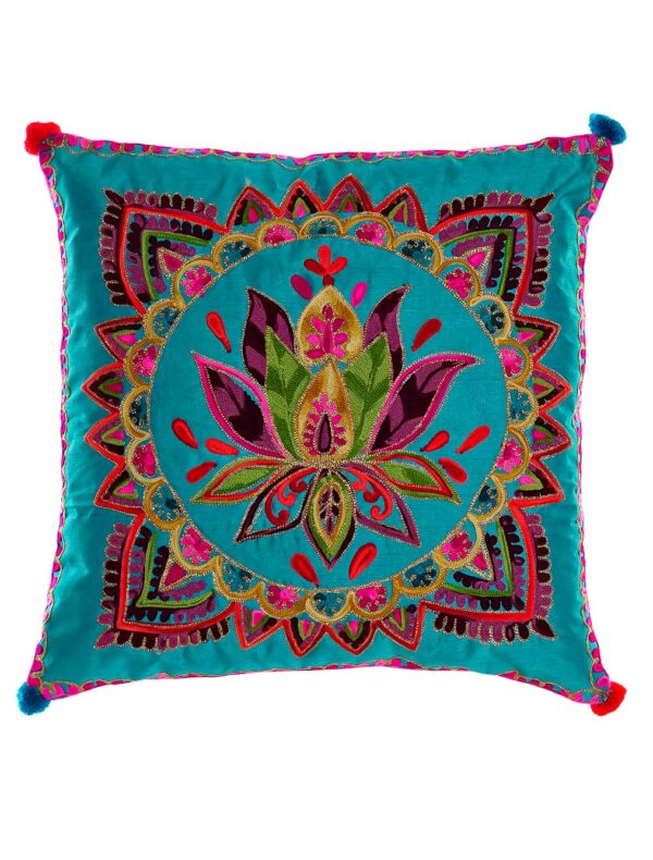 Cojin y funda multicolor con mandala y flor de loto. Turquesa