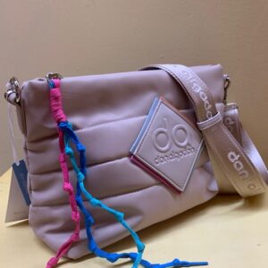 Bolso contenedor nylon acolchado de Don Algodon. Vista lateral