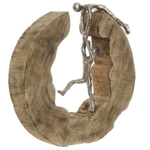 Figura decorativa "Ayuda" madera y aluminio. Vista desde el lado
