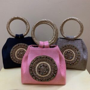 Bolso clutch bombonera asas metálicas. Vista del negro, c.coral y c.tostado
