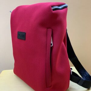 Mochila grande neopreno hoyuelos Kcb. Rojo vista de lado