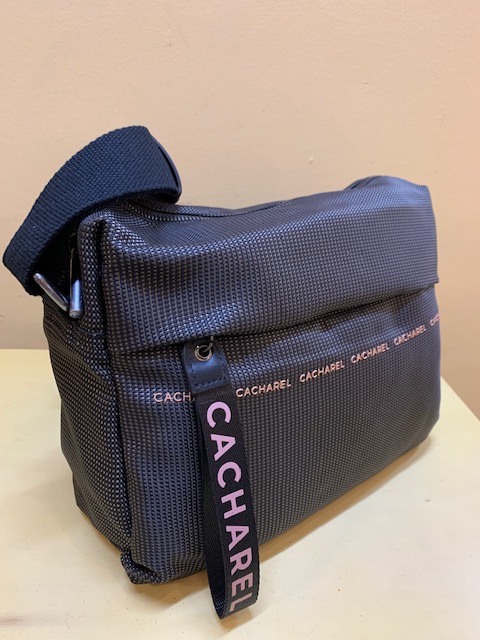 Bolso contenedor dos bolsillos en nylon bicolor Cacharel. Negro visto de lado