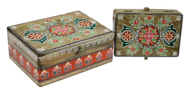 Caja madera pintura flores. Dos tamaños