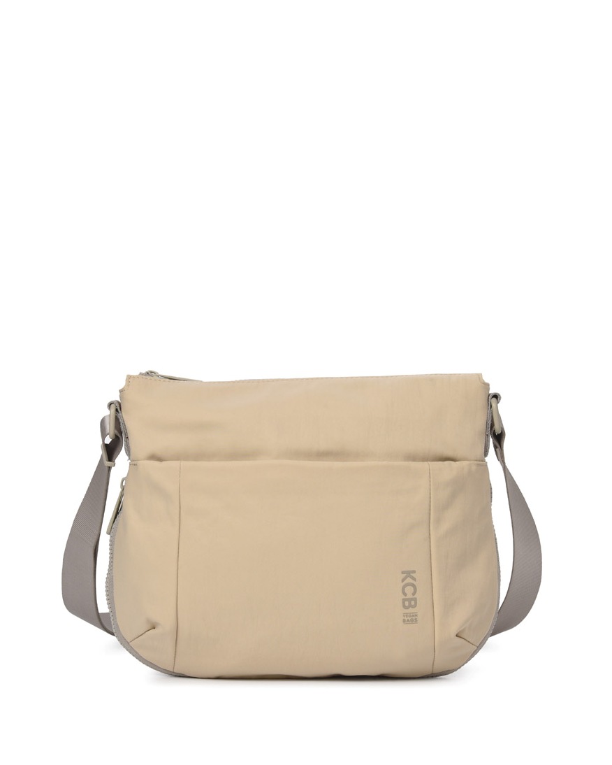 En color beige visto de frente